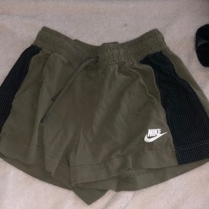 Nike athletic shorts size xs 100% cotton